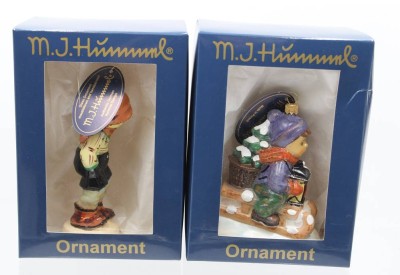 Auktion 356<br>2x Hummel-Baumschmuck, Glas bemalt, orig. Karton, ca. H-13,5cm [1]