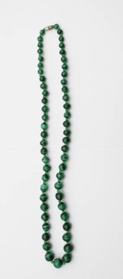 Auktion 356<br>Halskette, polierte Malachitperlen, ca. L-56cm [1]