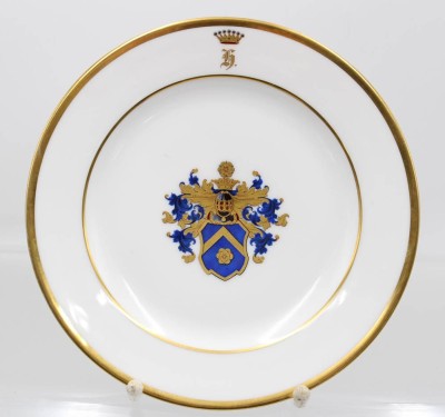 Auktion 356<br>Studentika-Wappenteller, jug. Corps Boroussia Bonn, Hollen, Heinrich v., 1855, D-20cm [1]