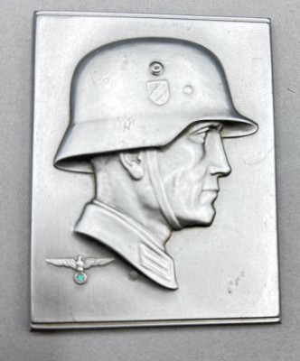 Auktion 356<br>Soldaten-Plakette mit Hoheitszeichen, 3.Reich, Alu, 8,5x6,5 cm [1]