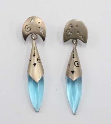 Auktion 356<br>Paar moderne 925er Silber-Anhänger, blaue Steine, zus. ca. 7,5gr., L-5cm [1]