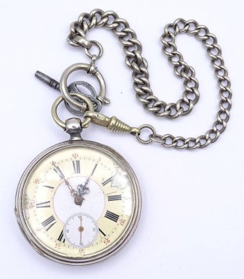 Auktion 356<br>Herren Taschenuhr, Silbergehäuse, Schlüsselwerk, anbei Schlüssel und Uhrenkette, Werk steht, Zifferblatt beschädigt, D. 49mm [1]
