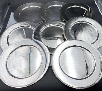 Auktion 356<br>8x grosse, versilberte Platzteller, D-30 cm, zusammen 4 kg [1]