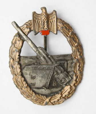 Kriegsabzeichen der Marine-Artillerie , gemarkt .  wohl Replik / Sammleranfertigung ? [1]