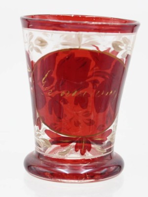 Auktion 357<br>Biedermeier-Erinnerungsglas, rubinrot gebeitzt, H-10 cm, Beschriftung berieben [1]