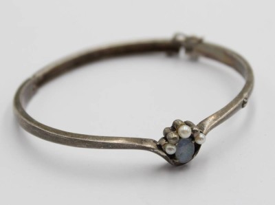 835er Armreif, Opal und kl. Perlchen, 16,1gr., ca. D-6cm [1]