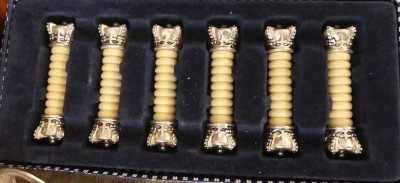 Auktion 357<br>6 Messerbänke , B-8 cm, versilbert [1]