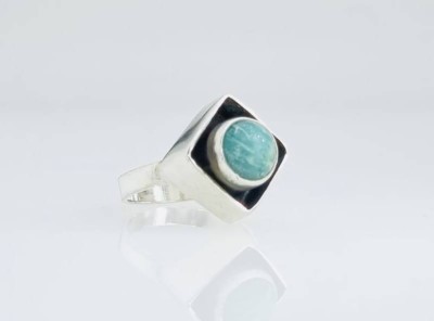 12. Georg Kramer Ring mit einem grünen Stein, 835er Silber, 4,4 Gramm, Ringweite 51 [1]