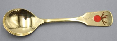 Auktion 357<br>Jahreslöffel, Robbe & Berking, 1977, 925er Silber vergoldet, Namensgravur 