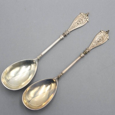 Auktion 357<br>Paar Kompott-Löffel, älter, 800er Silber, zus. 56,6gr., ca. L-17,5cm [1]