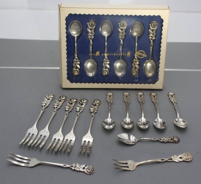 Auktion 357<br>19x Kaffeebesteck-Teile, Antiko 100, Rosenmuster, Gabeln L-14cm [1]