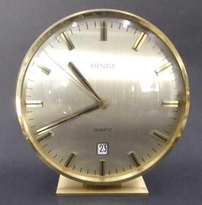 Quarttz Tischuhr von Kienzle, Messinggehäuse, Werk läuft, H-18 cm, D-18 cm [1]