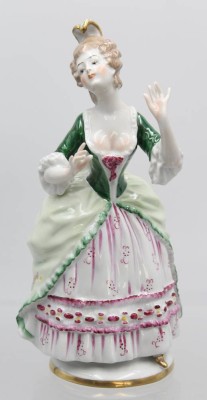 Auktion 357<br>Figur, Dame, Wallendorf, polychr. Bemalung, ca. H-19,5cm [1]