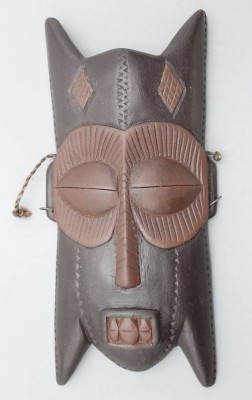 Auktion 362<br>Wandmaske, Madagaskar, Holz, 38 x 17cm [1]