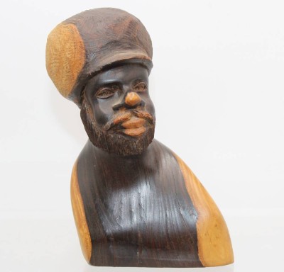 Auktion 360<br>Holzbüste, signiert L.Wade, H-15,5cm [1]