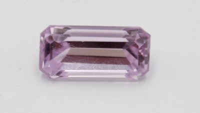 Auktion 357<br>Kunzit von ca. 15,4ct, [1]