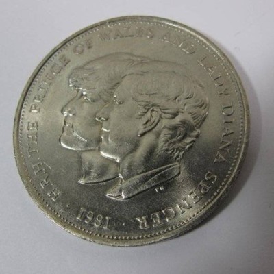 Auktion 357<br>2x engl. Münzen, 1972 und 1981. [1]