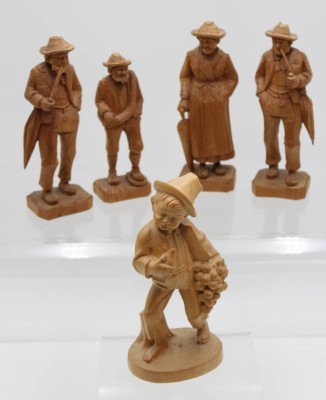 Auktion 357<br>5x div. Holz-Figuren, feine Arbeit, ca. H-20cm [1]