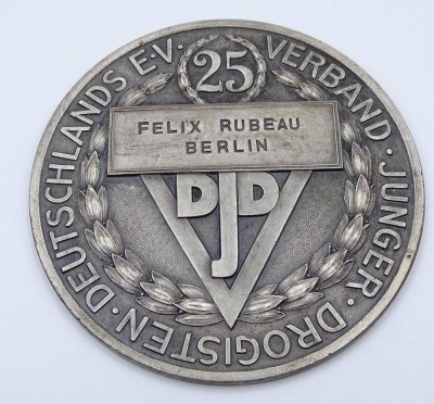 Auktion 357<br>runde Plakette,Verband Junger Drogisten Deutschlands, D-8,0cm, [1]