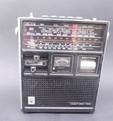 Auktion 357<br>Yachtboy 1100 von Grundig, guter Zustand, 24x20 cm, optisch gut erhalten [1]