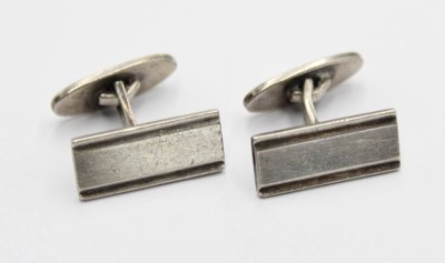 Auktion 358<br>Paar Sterling-Manschettenknöpfe, A&K Danmark, 11,6gr., 2 x 0,8cm [1]