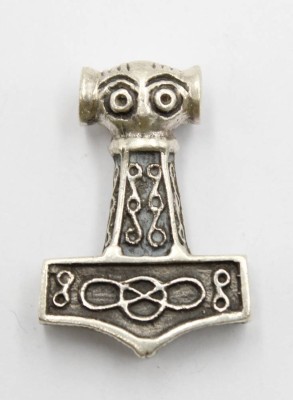 Auktion 358<br>keltischer Silber-Anhänger, gepr., 11,7gr., L-2,8cm B-1,8cm [1]