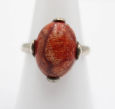 Auktion 358<br>Silber-Ring mit Jaspis, undeutl. gepunzt, 4,8gr., RG 58 [1]