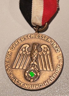 Auktion 358<br>Medaille Opferschiessen 1935, Harburg, am Band [1]
