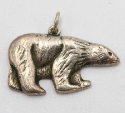 Auktion 358<br>Ein 835 Silberanhänger in Form eines Eisbären ,  [1]