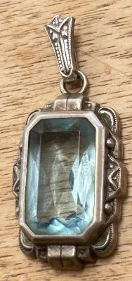 Auktion 358<br>Silber-835- Anhänger mit hellbluen Stein 