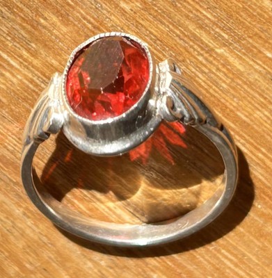 Auktion 358<br>Silberring-925- mit roten Stein, RG 54, 2,8 gr [1]