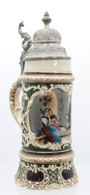 Auktion 358<br>hoher Bierkrug mit Stubenszene, Zinndeckel, nur Nr. 1411, ca. H-28cm [1]