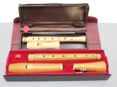 Auktion 358<br>3x div. Blockflöten, Moeck Schulflöte Deutsch 120, Moeck Tuju Deutsch 231 und Yamaha Soprano [1]