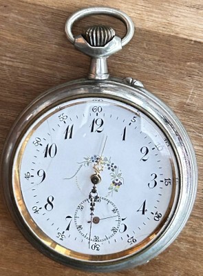 Auktion 358<br>gr. mechanische Taschenuhr, Argentin gemarkt, Werk läuft, D-7 cm [1]