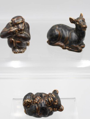 Auktion 358<br>3x kl, Tierfiguren, Royal Copenhagen, braune Glasuren, Affe, Bär und Kitz (Ohr geklebt), ca. H-8cm [1]