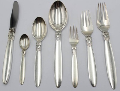 Auktion 358<br>Besteck für 4 Personen, Georg Jensen, Cactus, Sterling, ohne Messer ca. 1000gr., guter Zustand [1]