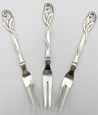 Auktion 358<br>3x Aufschnittgabeln, 830er Silbergriffe, ca. L-14,5cm [1]