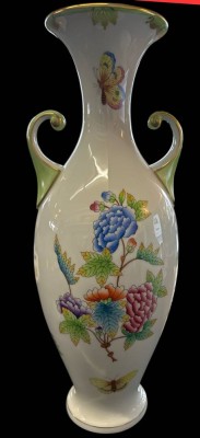 Auktion 358<br>hohe Henkelvase 