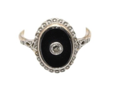 Auktion 358<br>Art-Déco Ring, 585 GG/WG sowie Brillant ca. 0,04ct, 2,6gr., RG 55 [1]