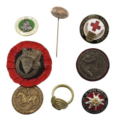 Auktion 358<br>8x div. Abzeichen etc. [1]