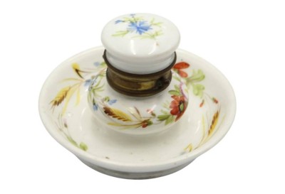 Auktion 358<br>Tintenfass um 1900, Porzellan mit floraler Bemalung, ca. H-7,5cm [1]