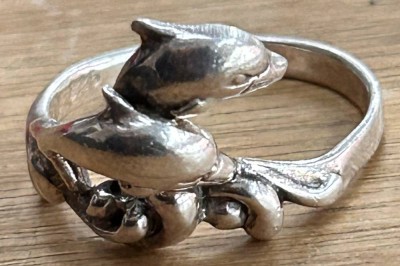 Auktion 358<br>Silberring-925- mit springenden Delfinen, RG58, 4,4 gr [1]