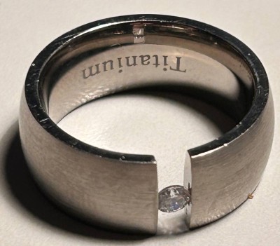 Auktion 358<br>Spannring mit Titanium, klarer Stein?, RG 55 [1]