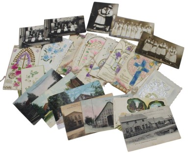 Auktion 358<br>Konvolut alter Glückwunschkarten, Postkarten und einige Fotokarten [1]