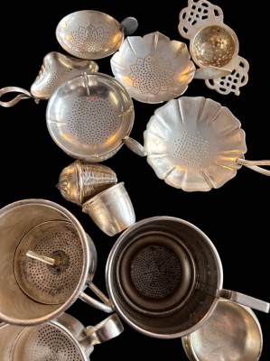 Auktion 358<br>11x Tee- und Kaffeesiebe, 10x plated, [1]