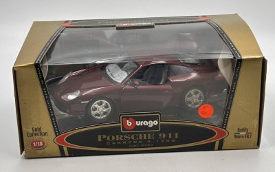 Auktion 358<br>Burago Porsche 911, 1:18, Gold edition, boxed [1]