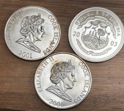 Auktion 358<br>5x 5 Dollar, Liberia, 1x 2001, 1x 2003, 1x2006, davon 1x ECU 2000, vergoldet, stempelglanz boxed [1]