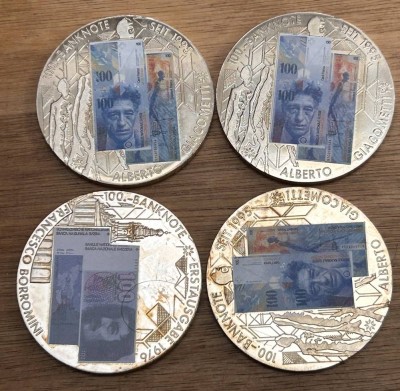 Auktion 358<br>4x Medaille SCHWEIZ: 100 Franken ALBERTO GIACOMETTI, BANKNOTENPRÄGUNG, Neusilber [1]