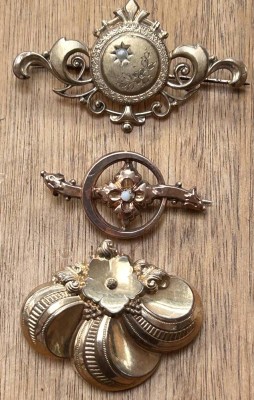 Auktion 358<br>3x Antik-Nadeln, Schaumgold und Doublè, alle um 1880-1900 [1]
