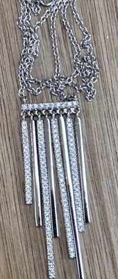 Auktion 358<br>Silber-Collier mit Stäbchen, tw. klare Steine, L-ca 53 cm [1]